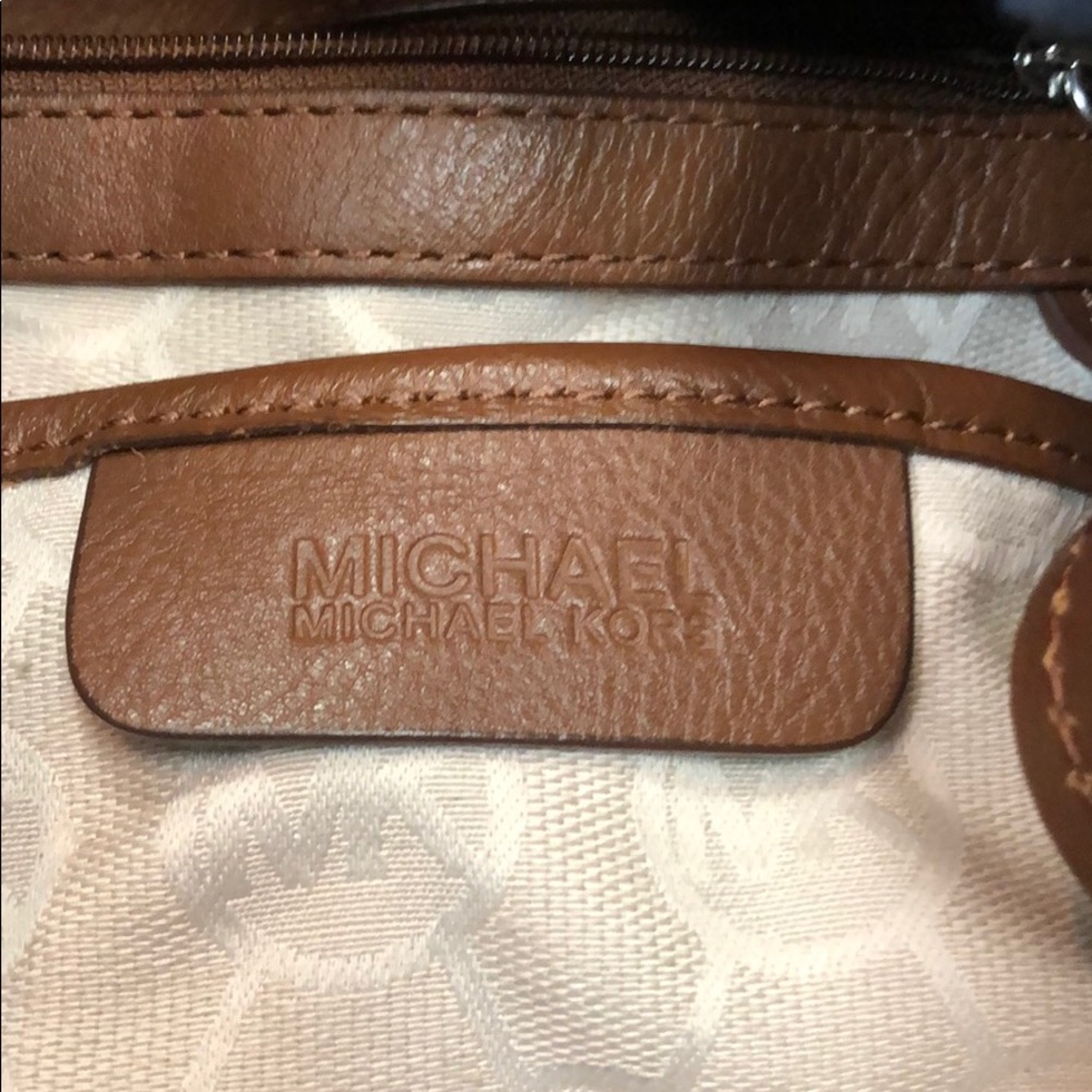 Michael Kors bag - Picture 3 of 6